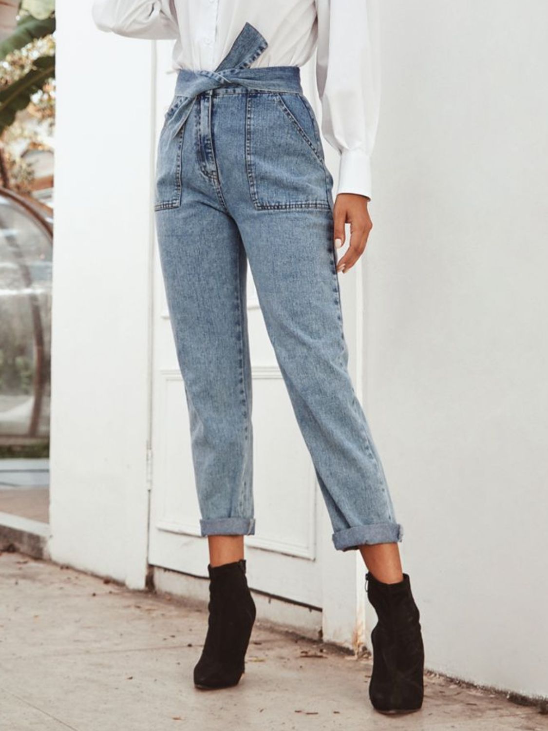 Tied Straight Leg Jeans with Pockets