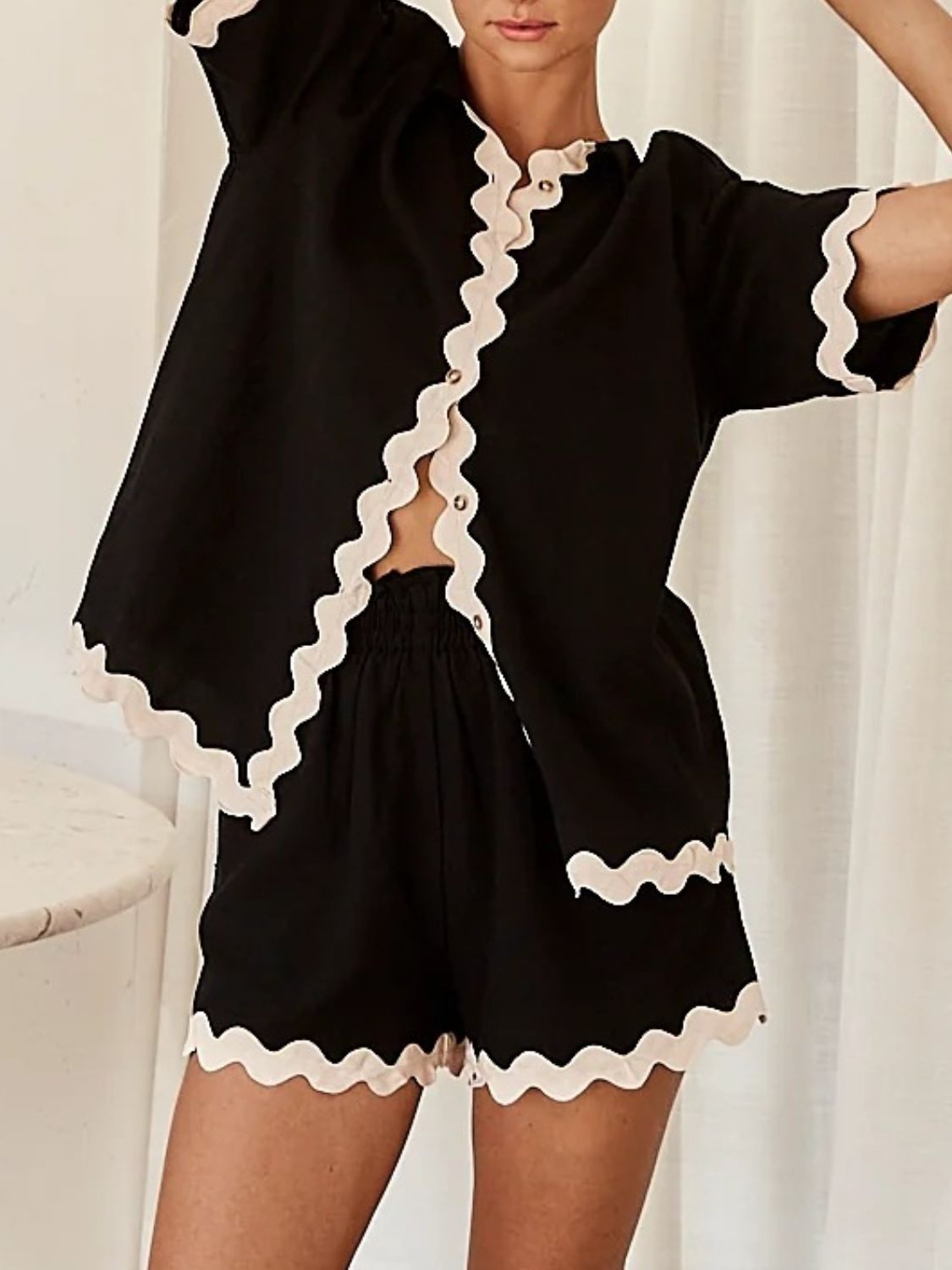 Contrast Trim Half Sleeve Top and Shorts Set